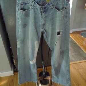 HOLLISTER Y2K VERY DISTRESSED MEN JEAN SIZE 34/32
